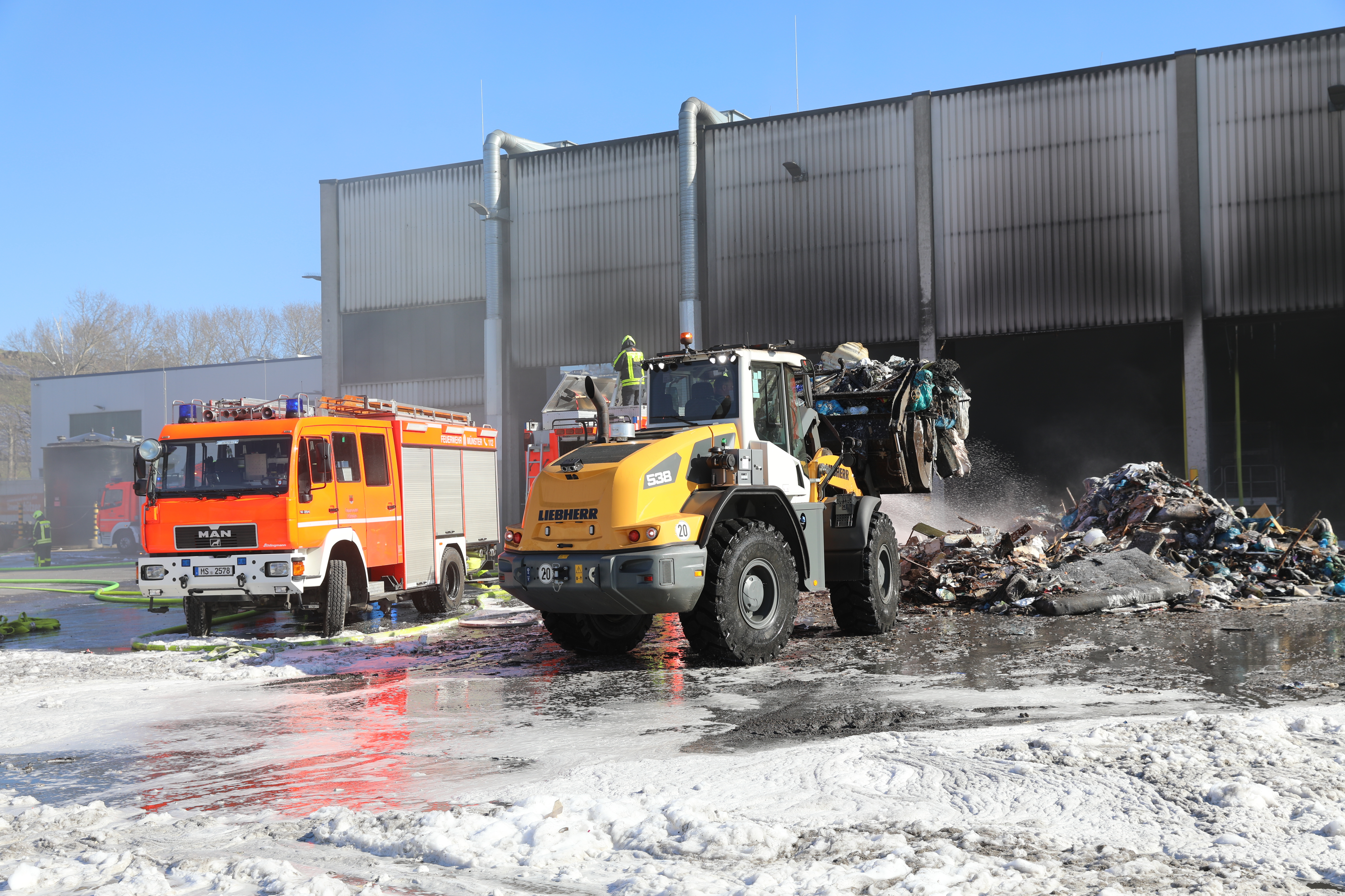 Brand im Annahmebereich der Restabfallbehandlungsanlage 