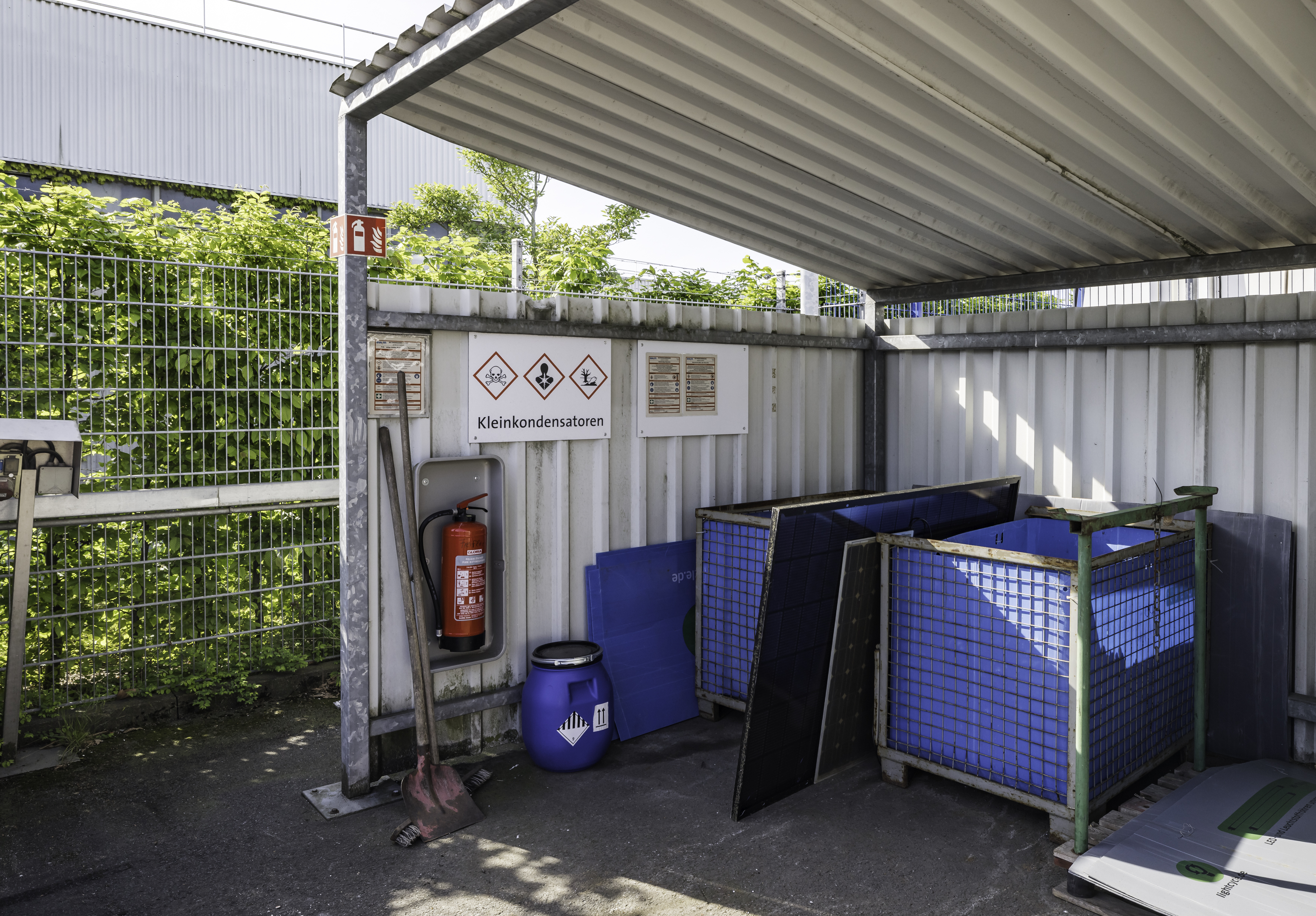 Container am Recyclinghof