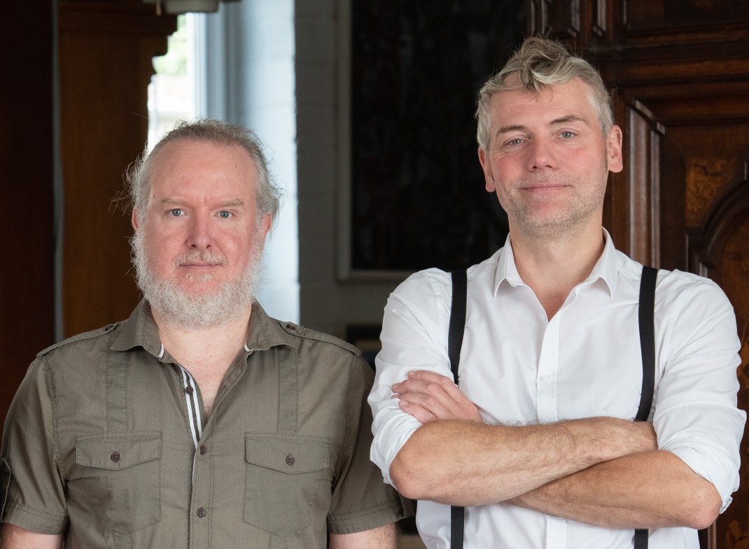 Christian Vechtel (r.), bekannt aus der ZDF-Sendung "Bares für Rares" und sein Partner Christian Becker