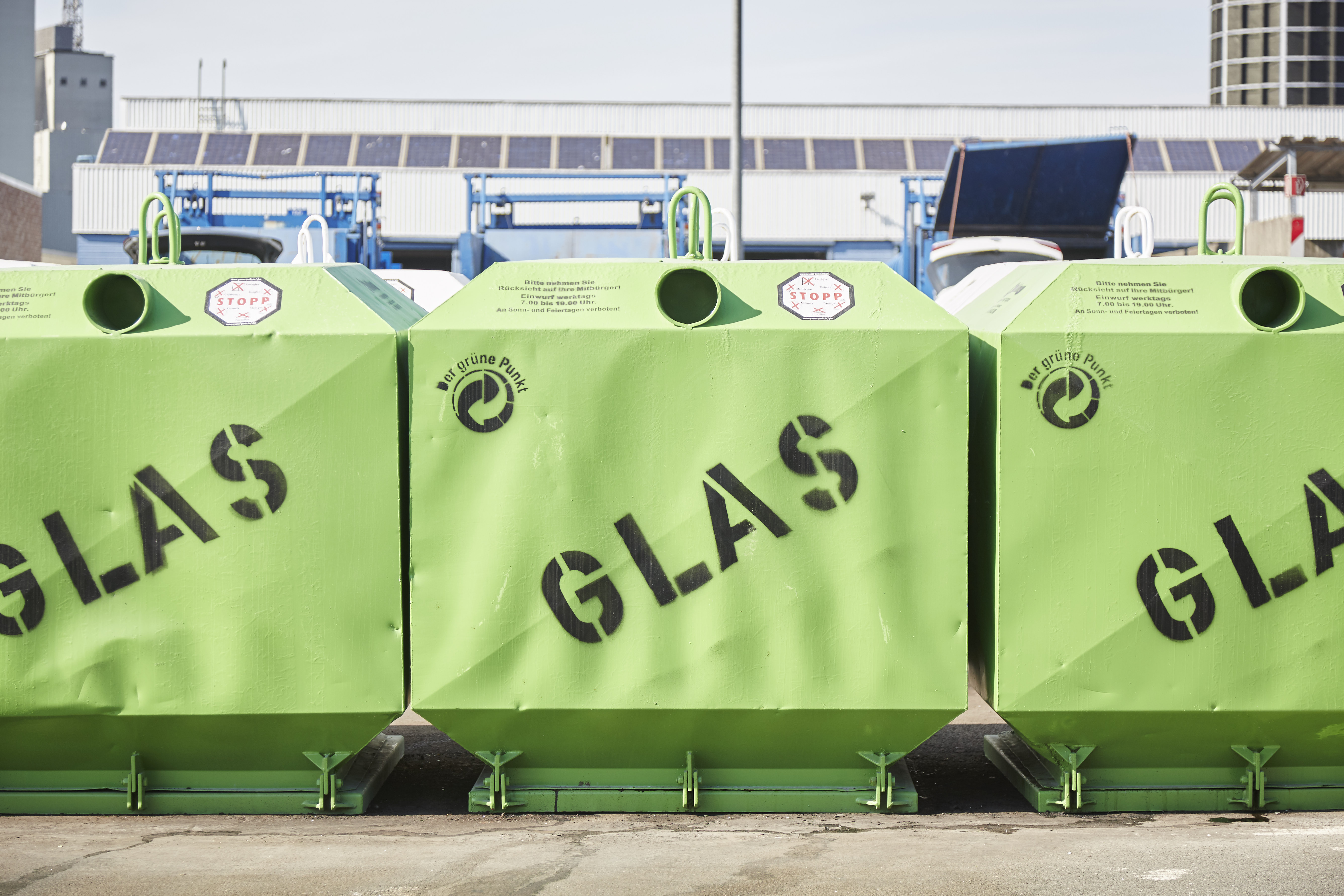 Glascontainer für Grüngras
